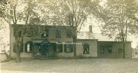 In 1818 James Heaton built this house on the southwest corner of what is now Robbins Avenue and Cleveland.