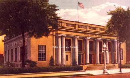 A postcard view of the Niles Post Office on inspection day, December 29, 1932.