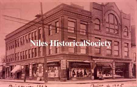 The Swaney Building(1905) and the IOOF Building(1906) and the Wagstaff Building occupied the southeast corner of the block.