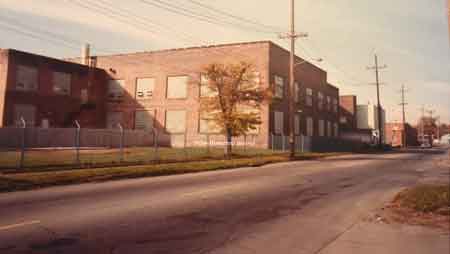 Looking west on East Federal Street.
