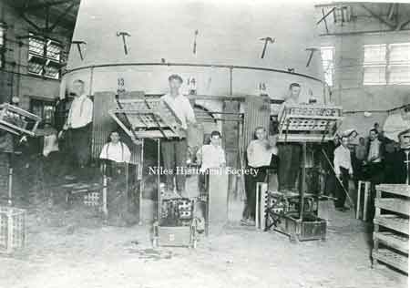 Blowers on pedestal moulds