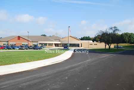The new Primary School with grades K-2 is located on Frederick Streett and was dedicated in the Fall of 2013.