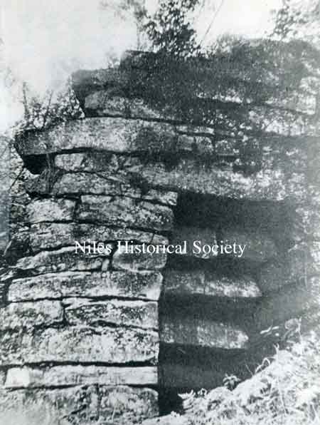 James Heaton's "Maria" blast furnace built in 1812 on the west bank of the Mosquito Creek. Its fires went out in 1854. Very primitive but none-the-less functional. Fuel was charcoal. "Kidney" ore was melted producing 2-3 tons of pig iron per day. Molten iron was ladled out with long handled dippers into moulds or sows to make pig iron.