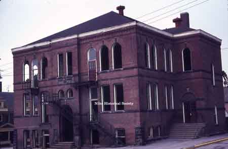 View of the old St. Stephen's School on South Arlington Avenue.