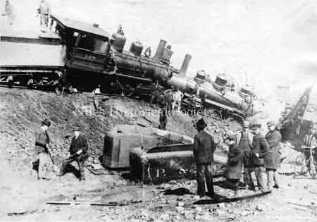 Someone got their signals mixed and the result must have been an ear-splitting crash as these two behemoths met head on near Niles.