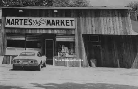 Marte' Deluxe Market 1974-1986