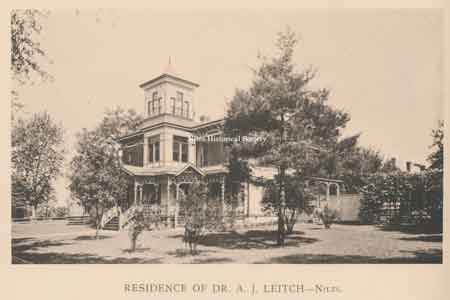 Drawing of the Leitch residence as it appeared in the 1895 Trumbull County Atlas.
