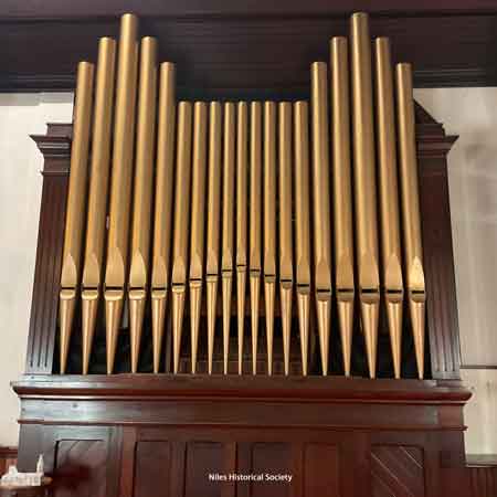 St. Luke’s Pipe Organ