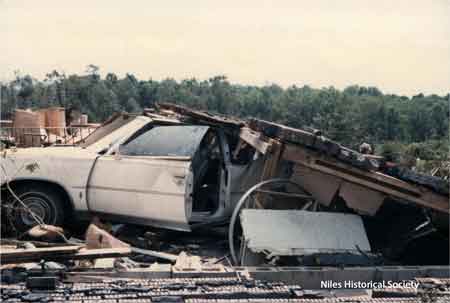 Destroyed truck Stillwagon