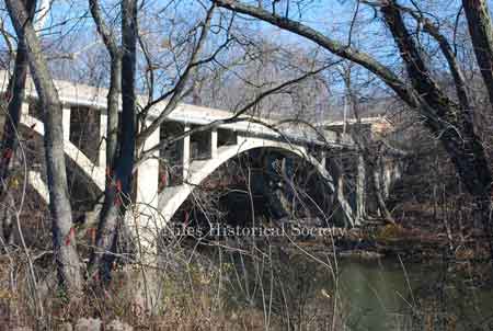 Niles-McDonald Bridge