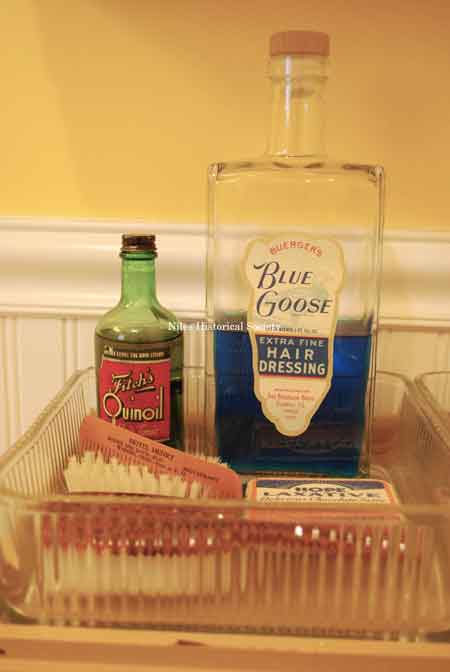 Details of first floor bathroom.