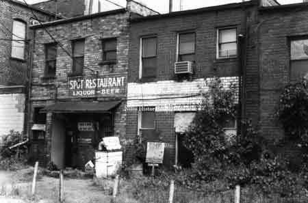 Rear fa&ccedil;ade of the Spot restaurant located on East Park Avenue in Niles.