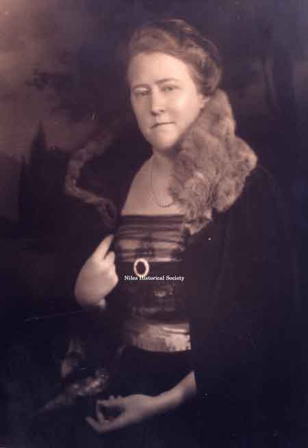 Mary Ann Thomas Waddell, youngest daughter of John R. Thomas,