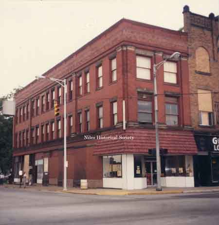 Calvin’s Drug Store