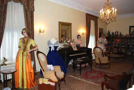 Ward-Thomas library room